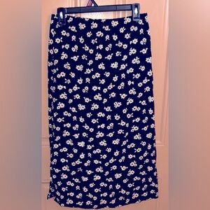 Free Assembly Girl floral skirt size XL